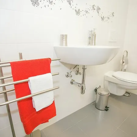 Luxurious In With Swimming Pool