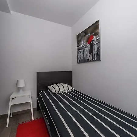 Luxurious Villa In Tinjan With Swimming Pool